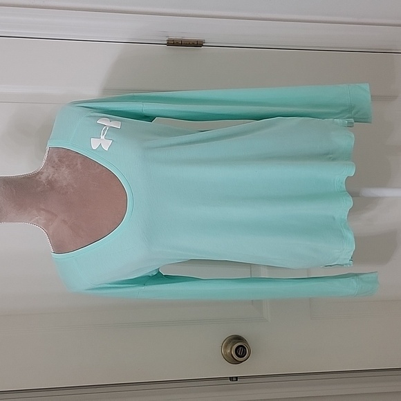 Under Armour Heat Gear Long Sleeve Shirt with Front and Back Logo, EUC - Picture 1 of 10